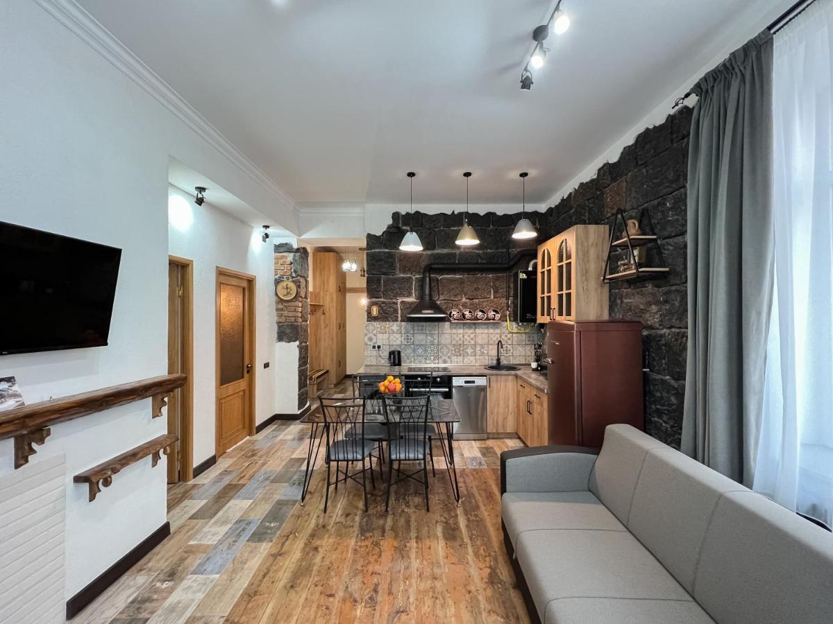 Aros Apartment Ґюмрі Екстер'єр фото