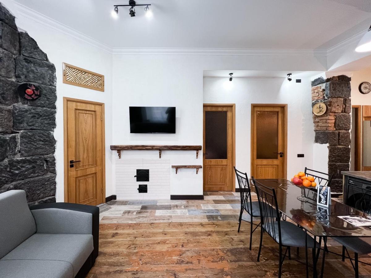 Aros Apartment Ґюмрі Екстер'єр фото
